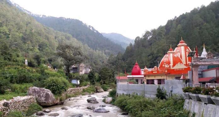 kainchidham कैंचीधाम कैंची धाम Kainchi Dham; महाराज जी कैंचीधाम