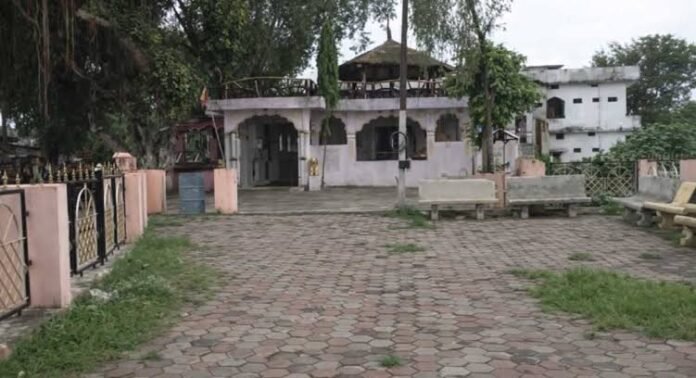 दादा धनीराम समाधी स्थल, मंडला (Dada Dhaniram Samadhi Site, Mandla) दादा धनीराम समाधी स्थल, मंडला (Dada Dhaniram Samadhi Site, Mandla)