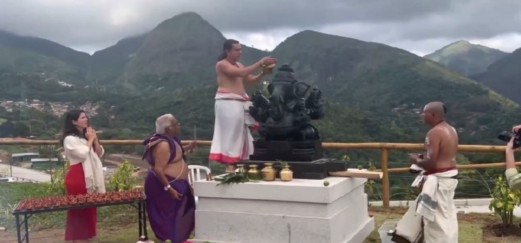 पेट्रोपोलिस में प्रथम भगवान गणेश की प्रतिमा की पवित्र स्थापना